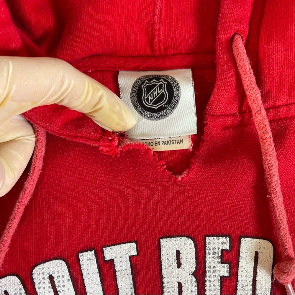 NHL DETROIT REDWINGS HOODIE MEN'S LARGE RED AUTHENTIC ICE HOCKEY LONG SLEEVE - Picture 2 of 5